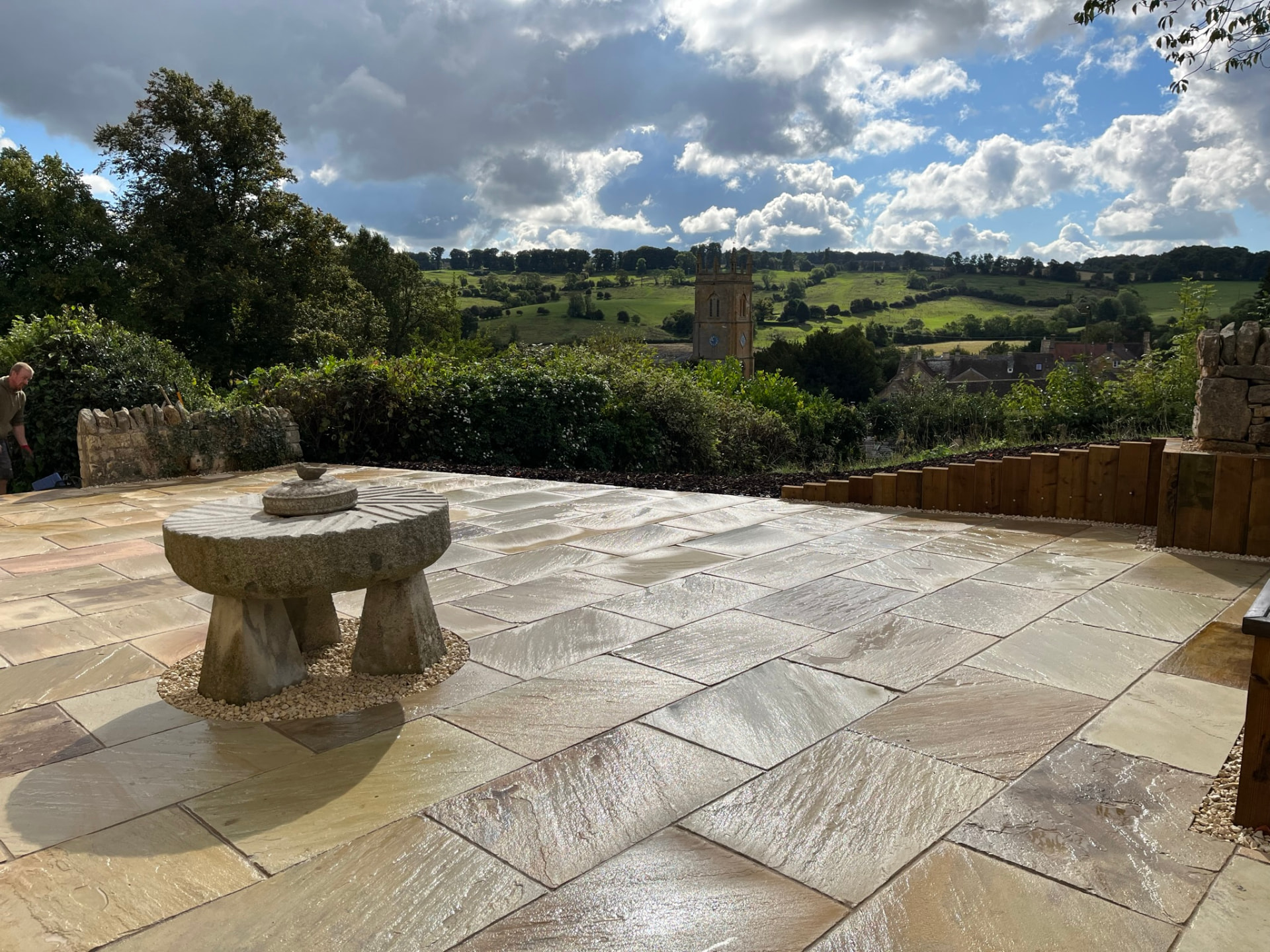 Country Garden Escape in the Cotswolds